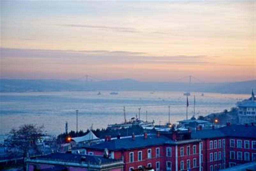 Grand Hurriyet Hotel Istanboel Buitenkant foto