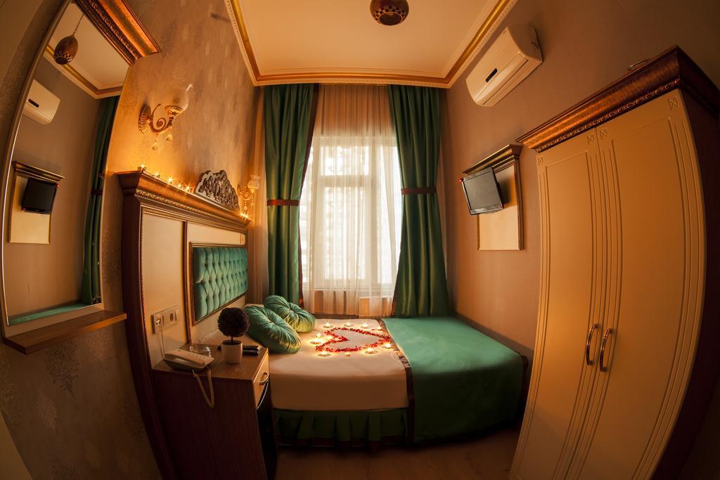 Grand Hurriyet Hotel Istanboel Buitenkant foto