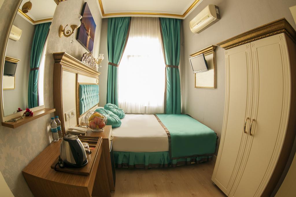 Grand Hurriyet Hotel Istanboel Buitenkant foto