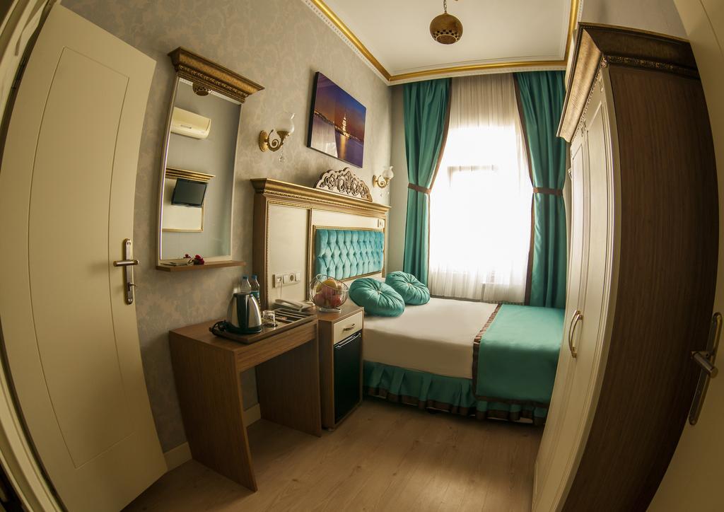 Grand Hurriyet Hotel Istanboel Buitenkant foto