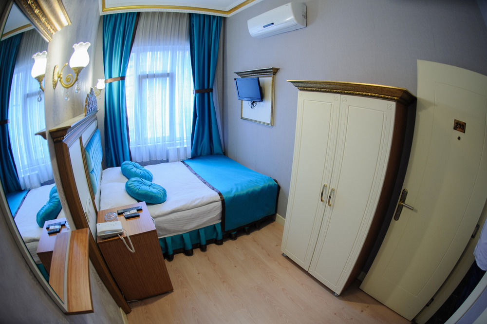 Grand Hurriyet Hotel Istanboel Buitenkant foto