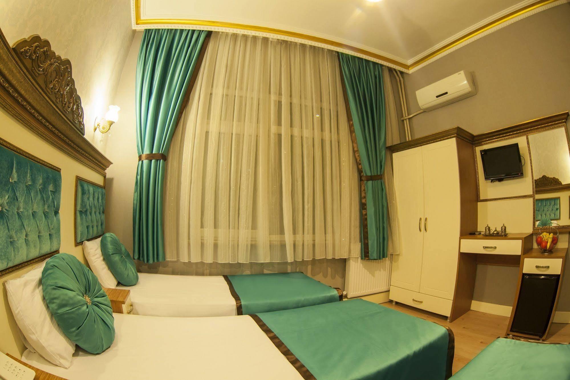 Grand Hurriyet Hotel Istanboel Buitenkant foto
