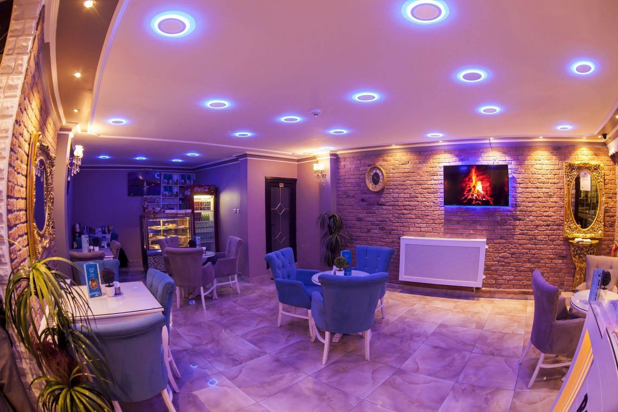 Grand Hurriyet Hotel Istanboel Buitenkant foto